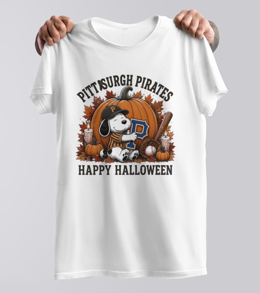 Pittsburgh Pirates Halloween Snoopy Hugging P With Pumpkin And Candles T-Shirt