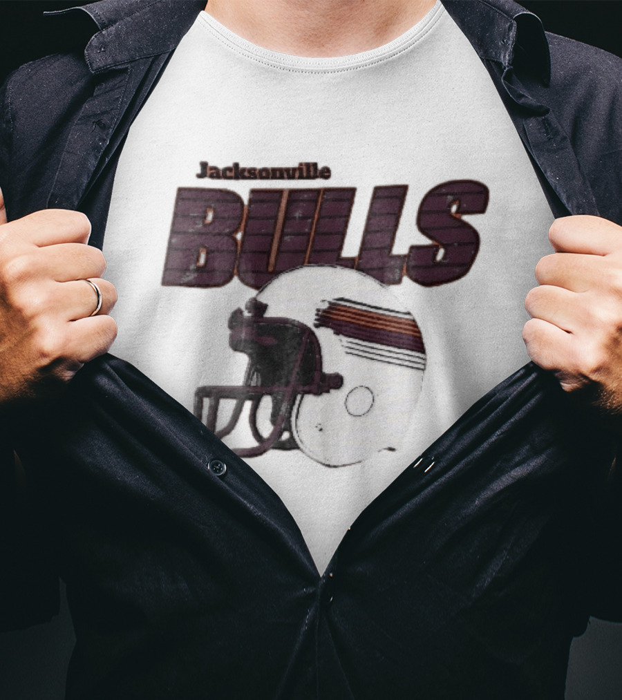 Jacksonville Bulls USFL Distressed Football Helmet T-Shirt