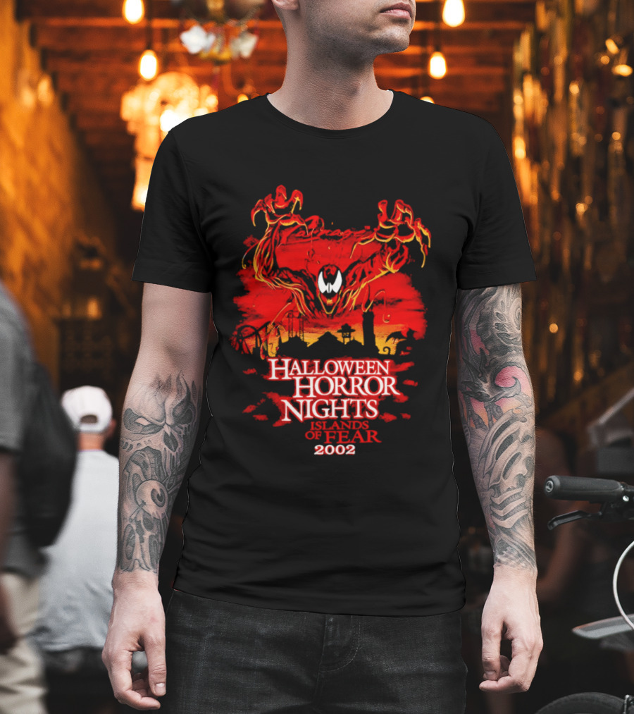 Carnage Halloween Horror Nights Islands Of Fear 2002 T-Shirt