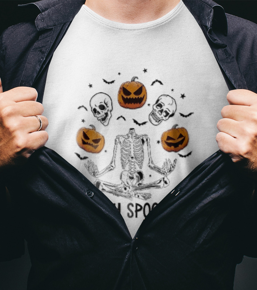Stay Spooky Headless Skeleton Meditating Floating Skulls Pumpkins Bats Halloween T-Shirt
