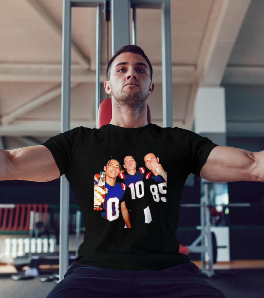 New England Patriots Christian Gonzalez Drake Maye Hunter Henry Cheering With Beer T-Shirt