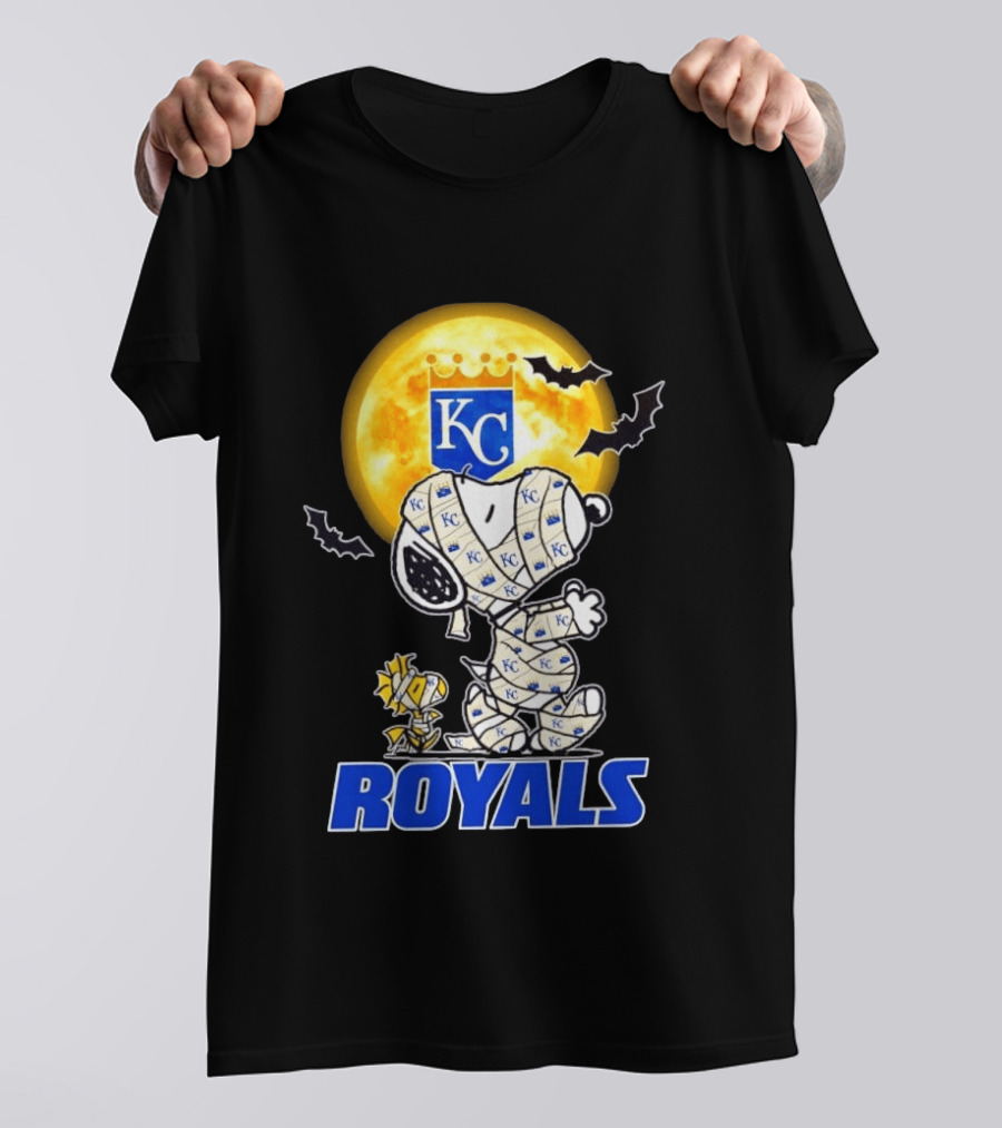Kansas City Royals Snoopy Woodstock Mummy Halloween Moon Bats T-Shirt