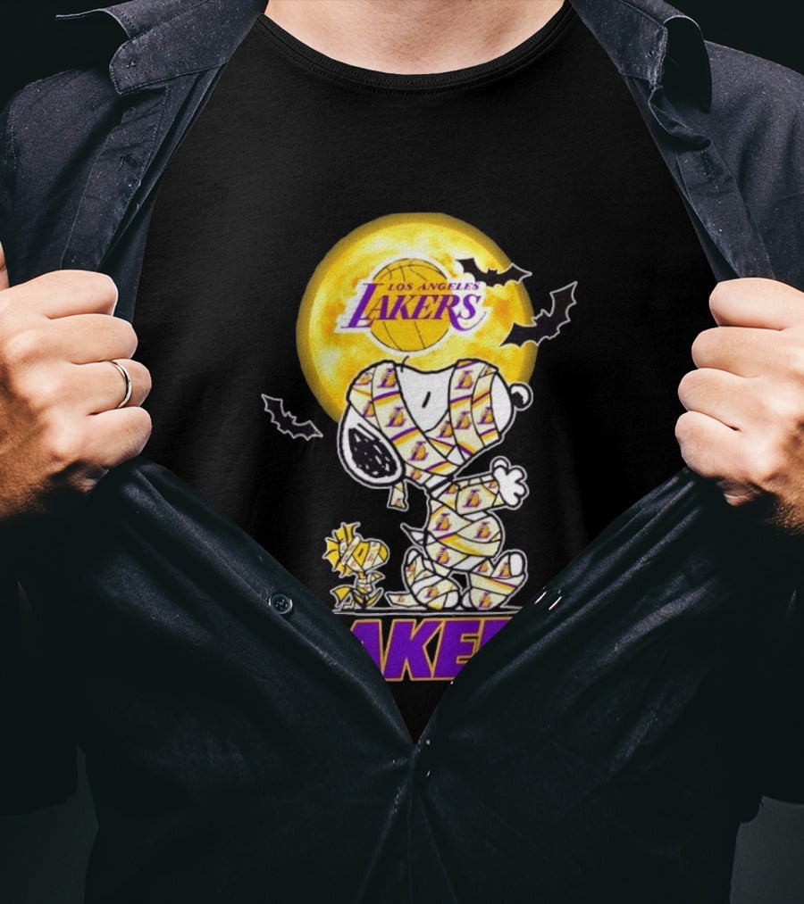 Los Angeles Lakers Snoopy Woodstock Mummy Halloween Moon Bats T-Shirt