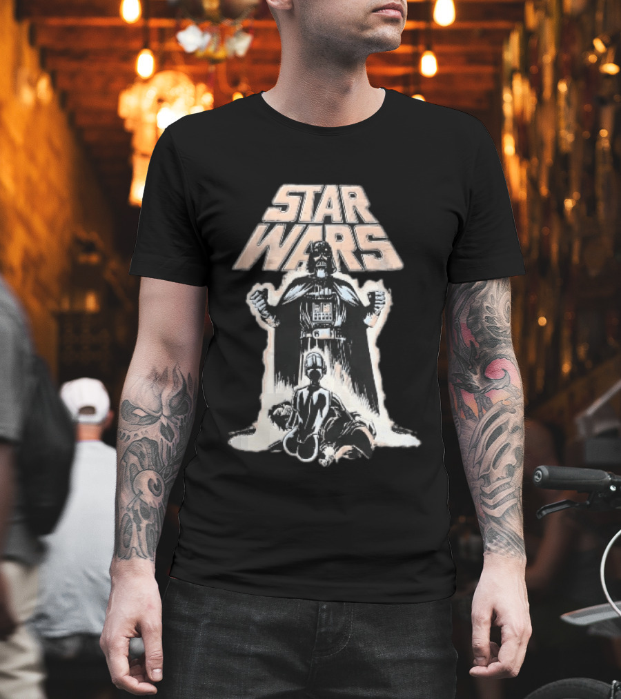 Star Wars Distressed Comic Darth Vader Over Defeated Droid T-Shirt