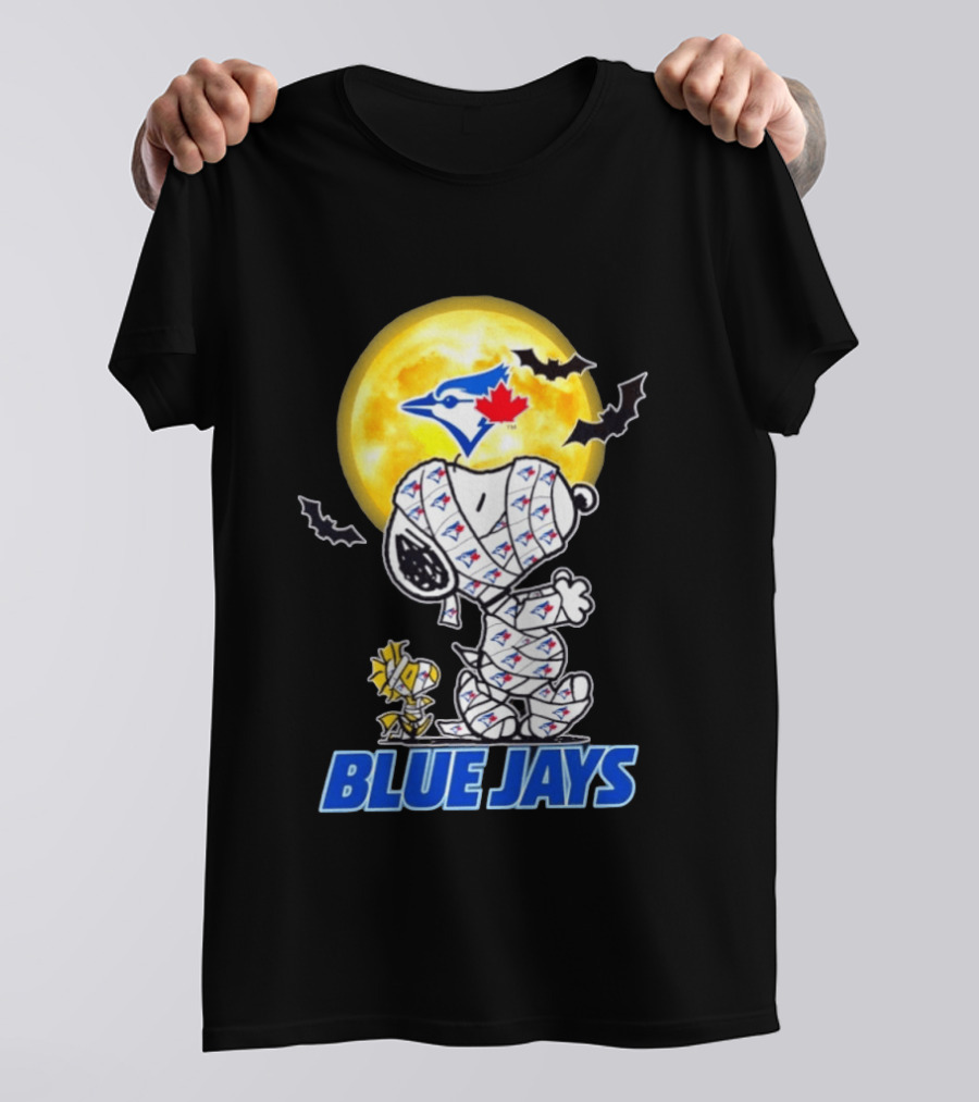 Toronto Blue Jays Halloween Snoopy Woodstock Mummy Cosplay Full Moon Bats T-Shirt