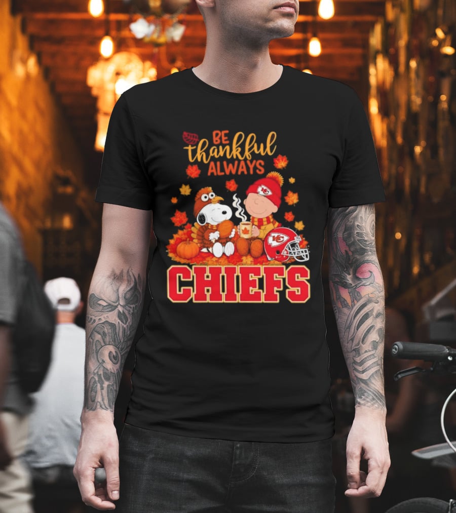 Be Thankful Always Snoopy Charlie Brown Chiefs Fall Leaves T-Shirt