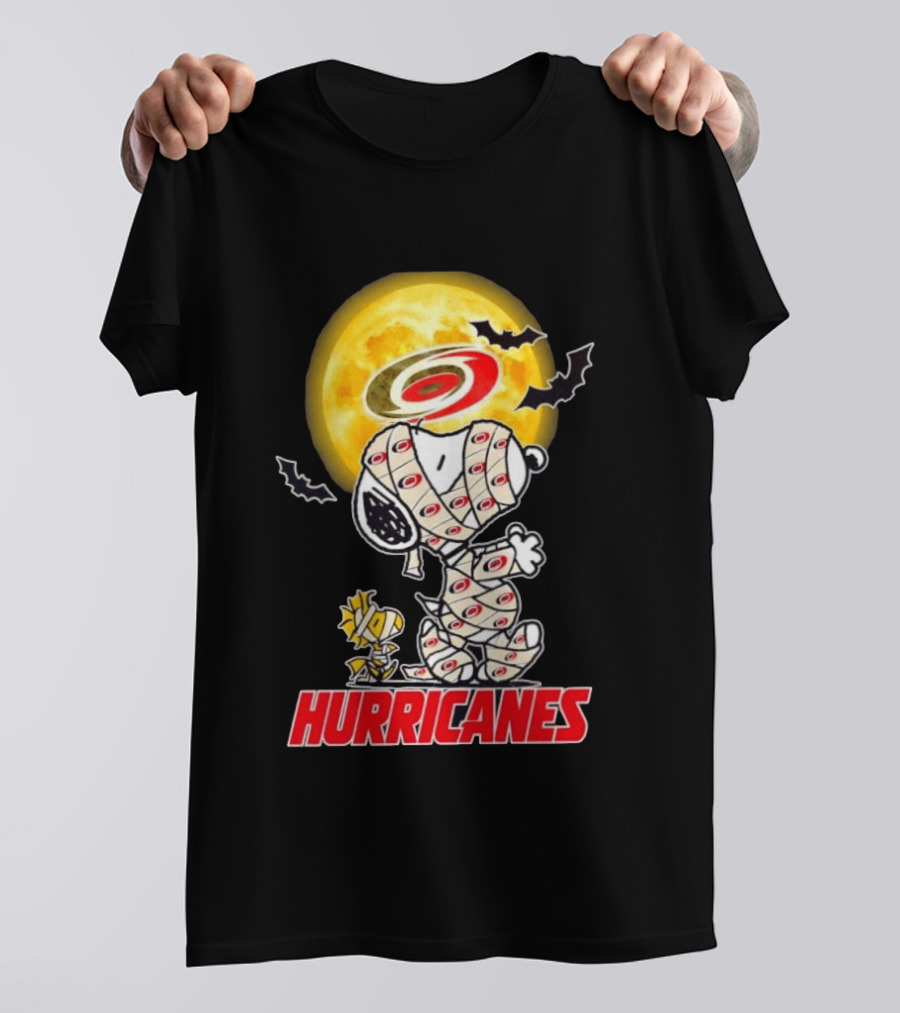 Carolina Hurricanes Snoopy Woodstock Mummy Halloween Moon Bats T-Shirt