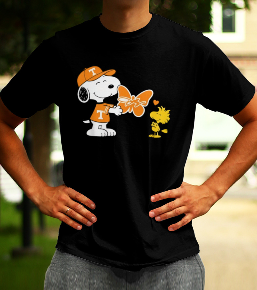 Snoopy Tennessee Volunteers Dolly Parton Woodstock Butterfly T-Shirt