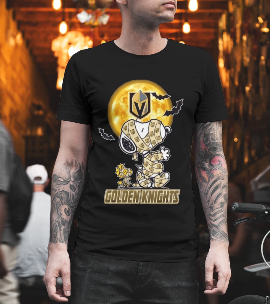 Vegas Golden Knights Snoopy Woodstock Mummy Halloween Moon T-Shirt