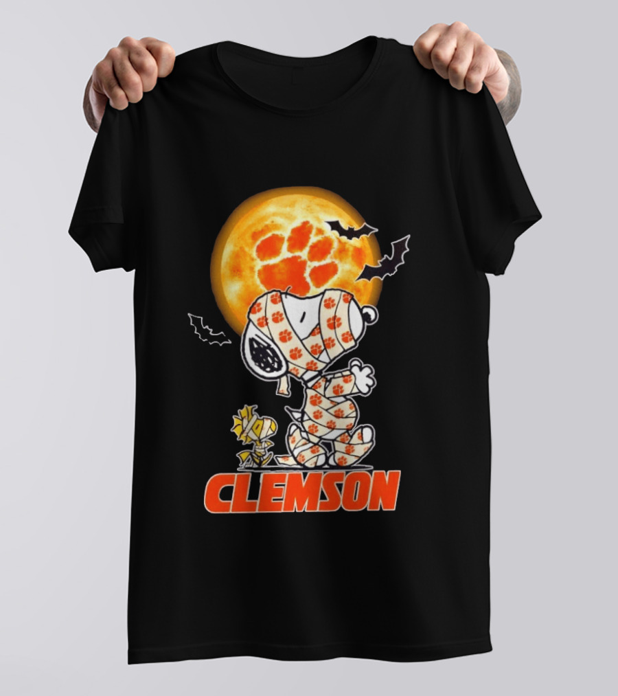 Clemson Tigers Snoopy Woodstock Mummy Halloween Moon Bats T-Shirt