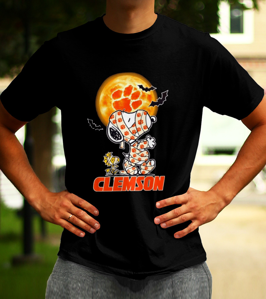 Clemson Tigers Snoopy Woodstock Mummy Halloween Moon Bats T-Shirt