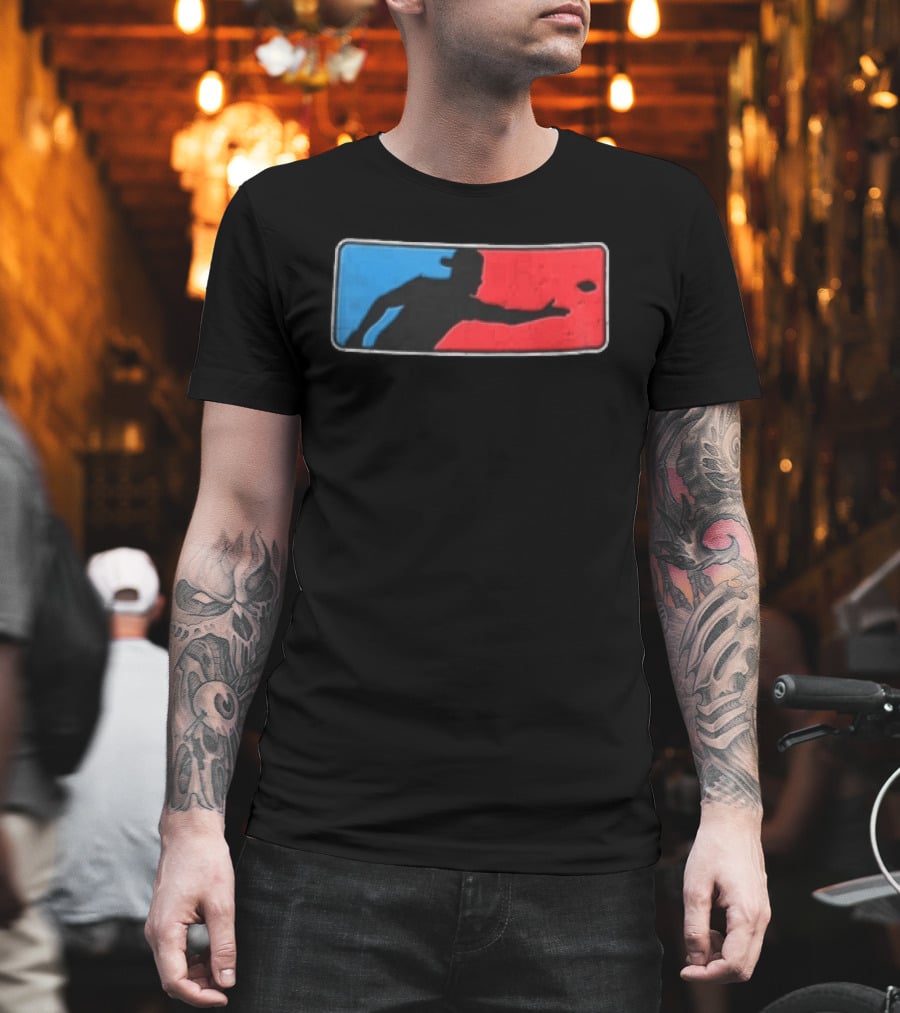 Distressed Red Blue Disc Golf Throwing Silhouette Sports Ultimate T-Shirt