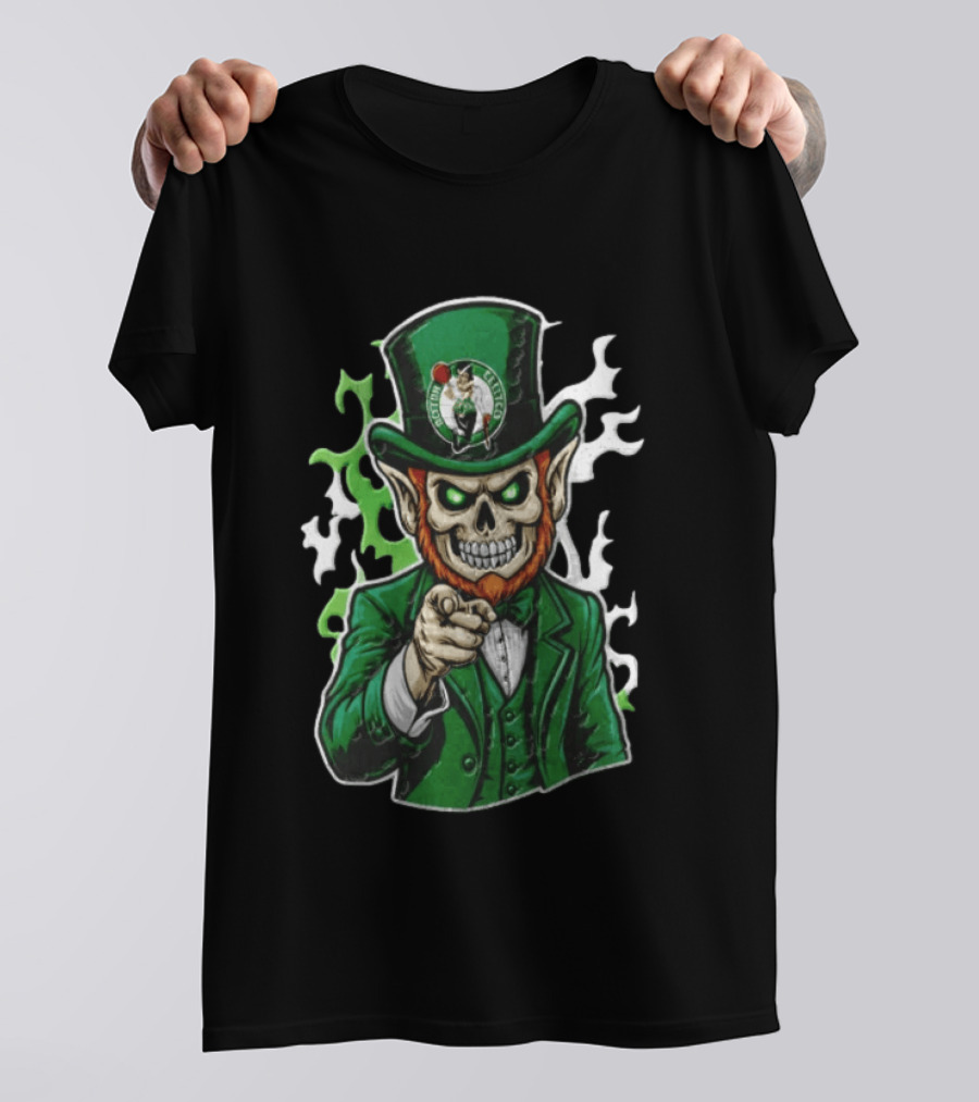 Boston Celtics Skull Leprechaun Pointing Distressed Flag Basketball Fan T-Shirt