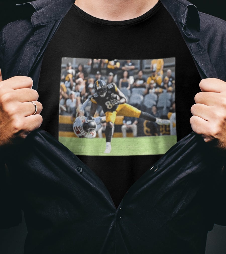 Pittsburgh Steelers Football Player Hurdling Defender Action Photo T-Shirt