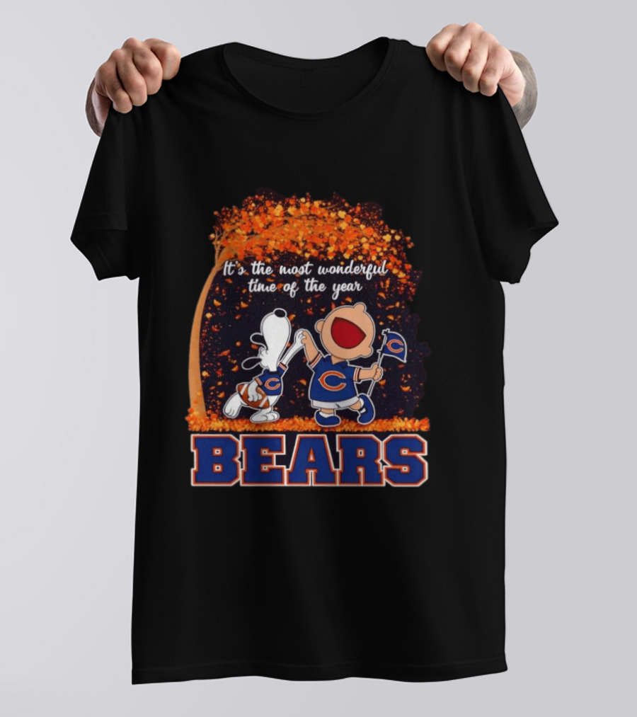 Snoopy Charlie Brown Dancing Chicago Bears Most Wonderful Time Of The Year T-Shirt