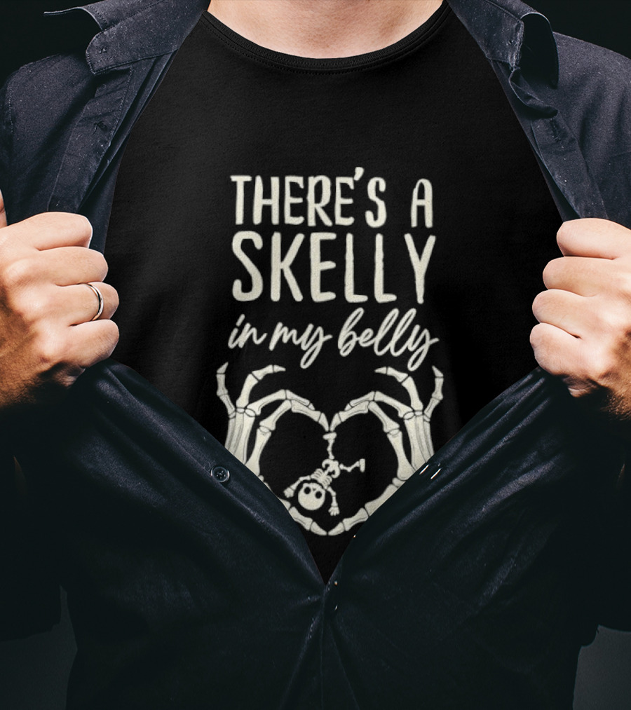 There's A Skelly In My Belly Skeleton Heart Hands Halloween Maternity T-Shirt