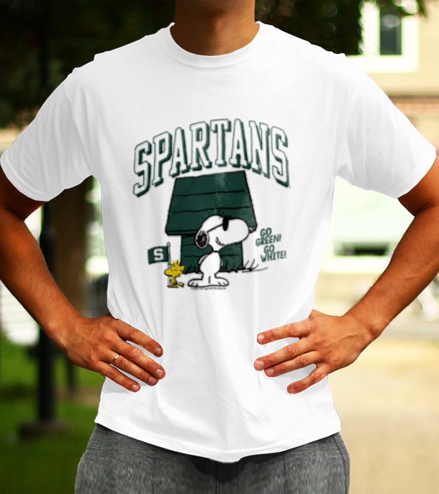 Snoopy Woodstock Doghouse Spartans Michigan State Flag Cartoon T-Shirt