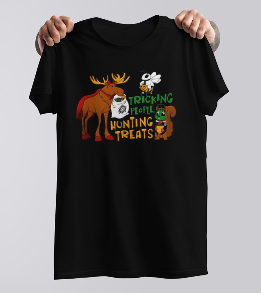Tricking People Hunting Treats Moose Squirrel Ghost Halloween T-Shirt