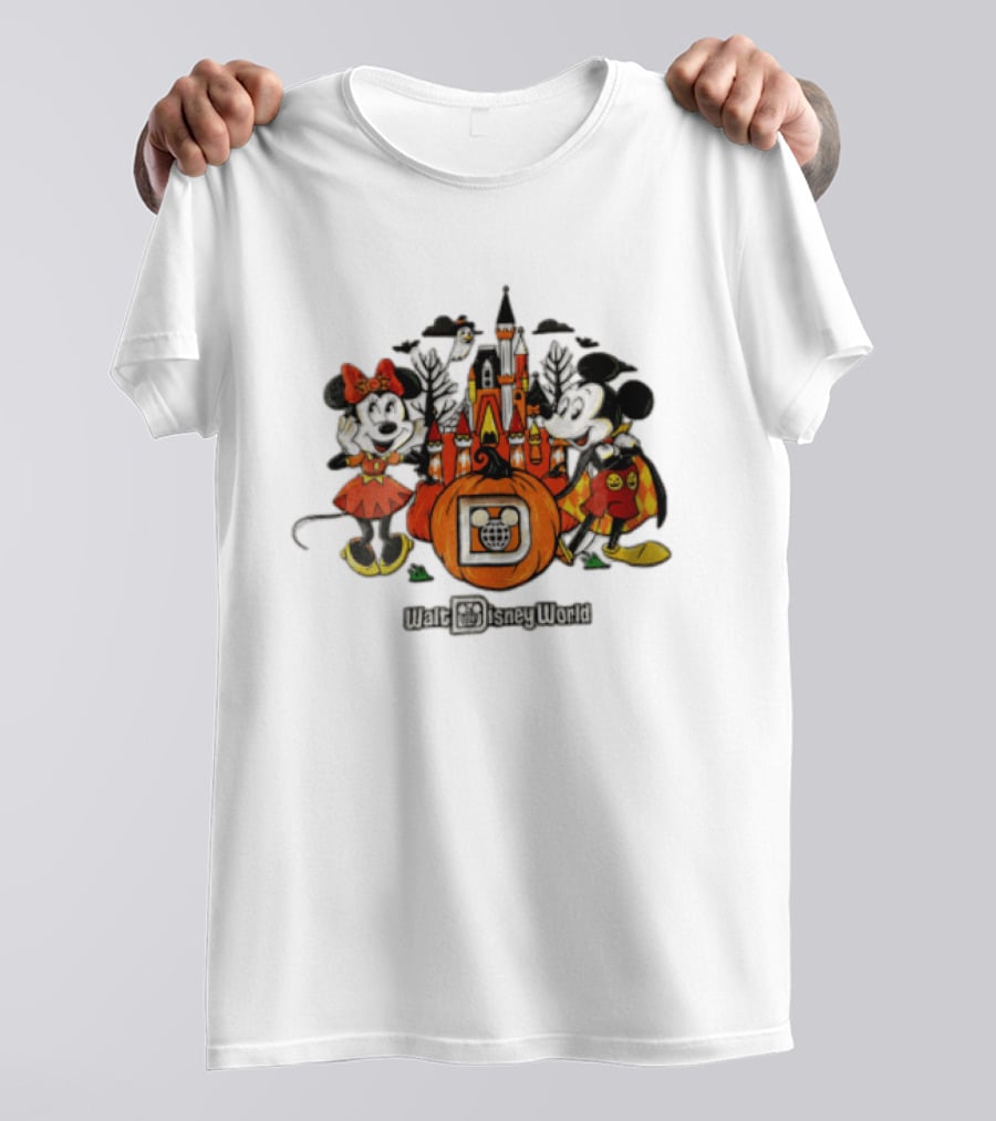 Walt Disney World Halloween Minnie Mouse Mickey Castle Pumpkin T-Shirt