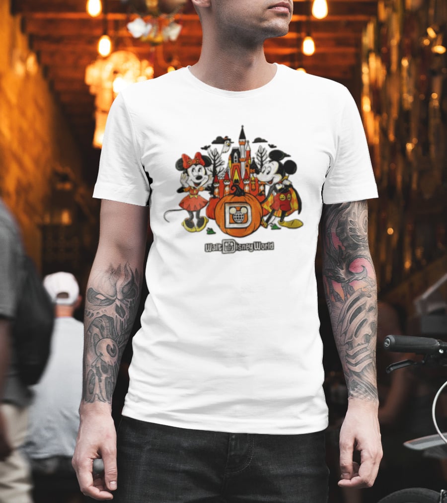 Walt Disney World Halloween Minnie Mouse Mickey Castle Pumpkin T-Shirt