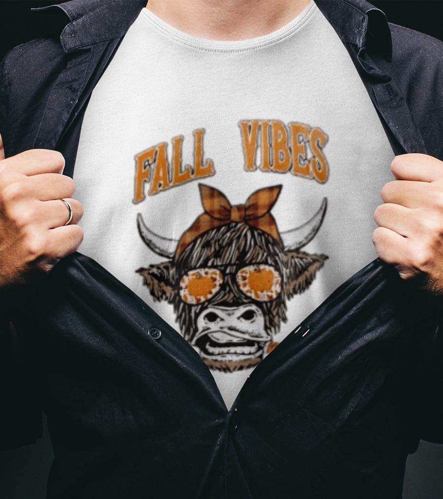 Fall Vibes Highland Cow Plaid Bow Sunglasses Pumpkins T-Shirt