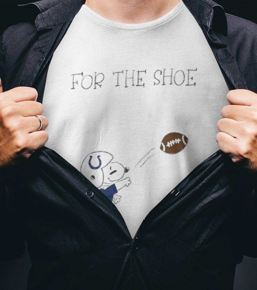 Snoopy Indianapolis Colts For The Shoe Football Sports Fans T-Shirt