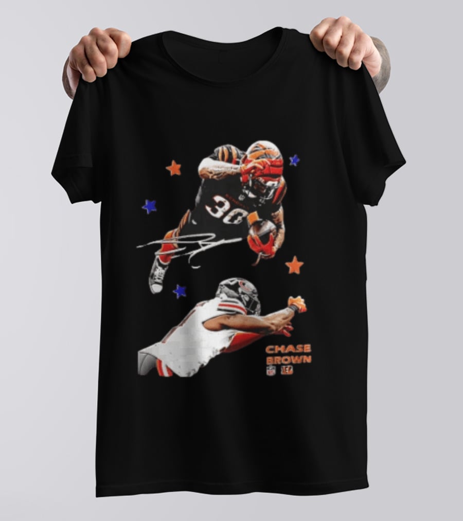 Cincinnati Bengals Chase Brown 30 Running Football Player With Stars T-Shirt
