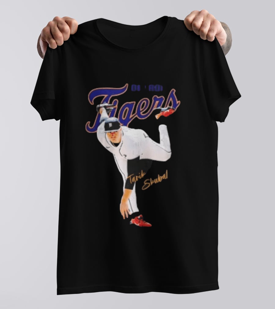 Detroit Tigers Tarik Skubal Pitcher Throwing Baseball Tigers T-Shirt