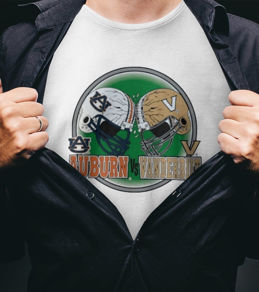 Auburn Tigers Vs Vanderbilt Commodores Football Helmets Clash T-Shirt