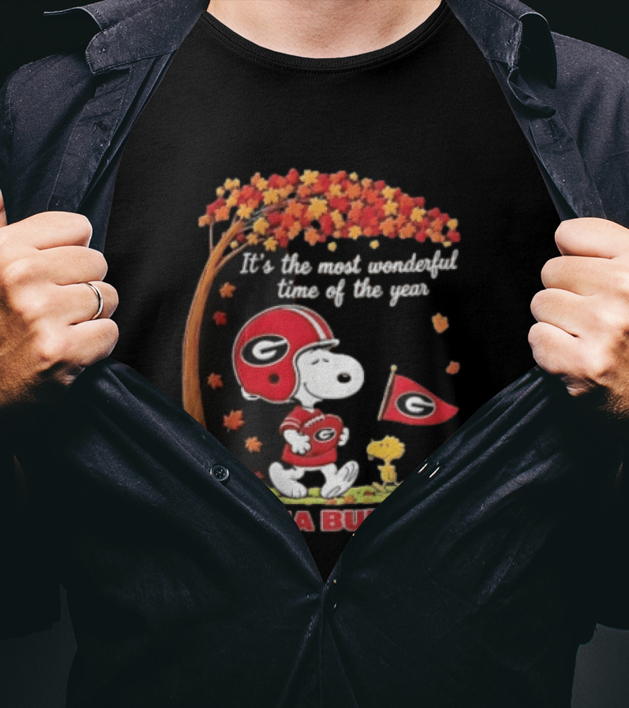 Georgia Bulldogs Snoopy It's The Most Wonderful Time Of The Year Autumn Peanuts Football Fans T-Shirt