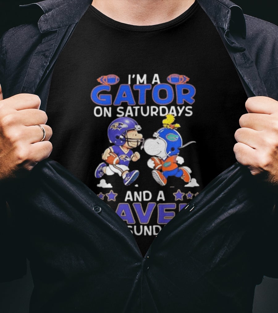I'm A Gator On Saturdays And A Raven On Sundays Snoopy Charlie Brown Football T-Shirt