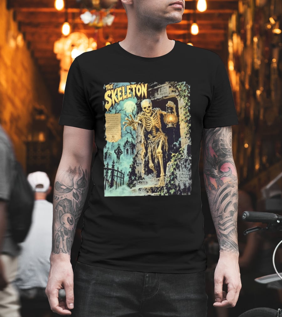 The Skeleton Mors Vincit Omnia Sic Transit Gloria Mundi Lantern Night Scene T-Shirt