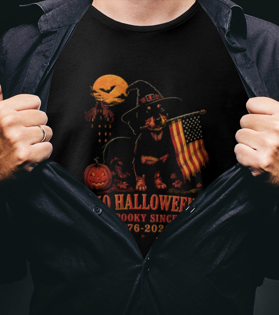 250 Halloweens Spooky Since 1776 2026 Dachshund Dog Lover T-Shirt