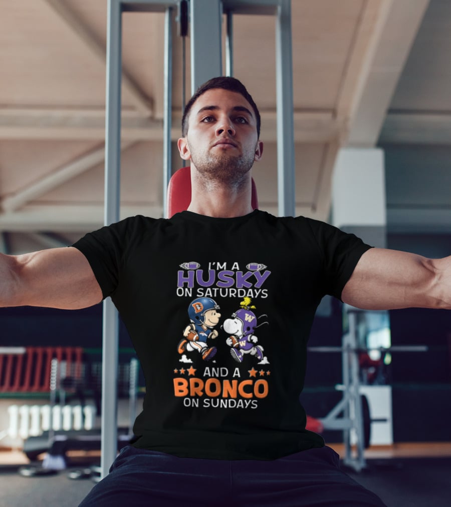 I'm A Husky On Saturdays And A Bronco On Sundays Charlie Brown Snoopy Woodstock NCAAF Football Fans T-Shirt