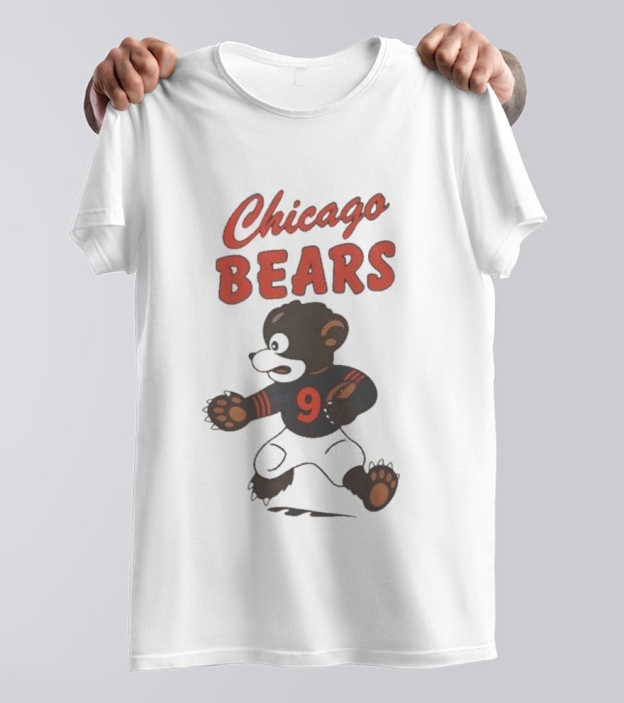 Chicago Bears Vintage Running Bear Illustration Football 9 T-Shirt