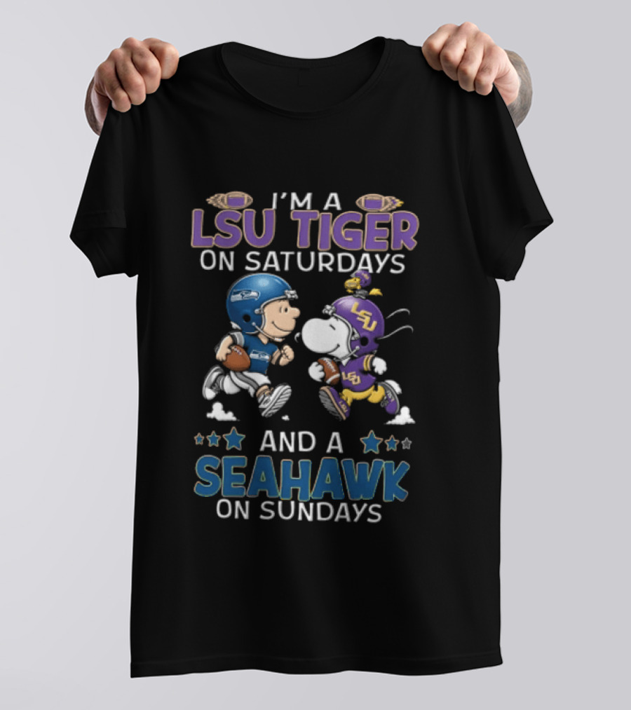 Charlie Brown Snoopy I Am A LSU Tiger On Saturdays And A Seahawk On Sundays T-Shirt