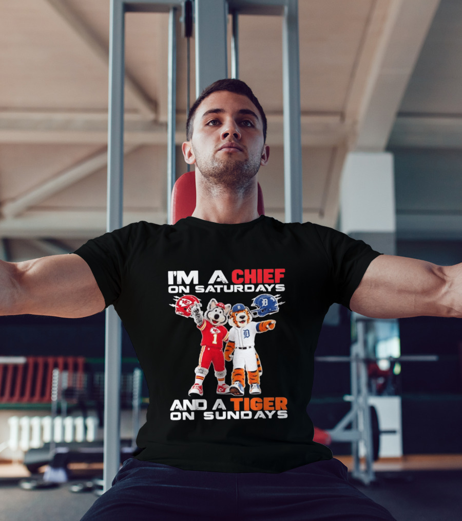 I'm A Chief On Saturdays And A Tiger On Sundays Sports Mascot Helmets T-Shirt