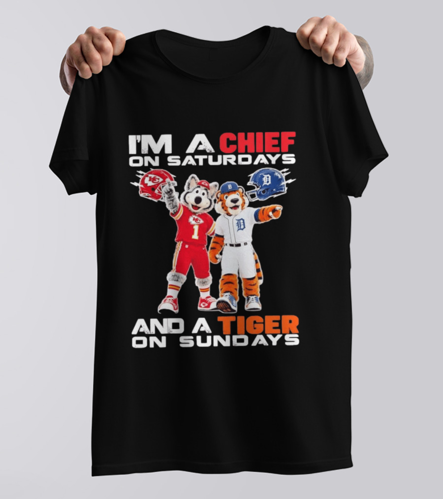 I'm A Chief On Saturdays And A Tiger On Sundays Sports Mascot Helmets T-Shirt