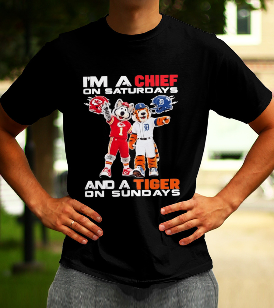 I'm A Chief On Saturdays And A Tiger On Sundays Sports Mascot Helmets T-Shirt
