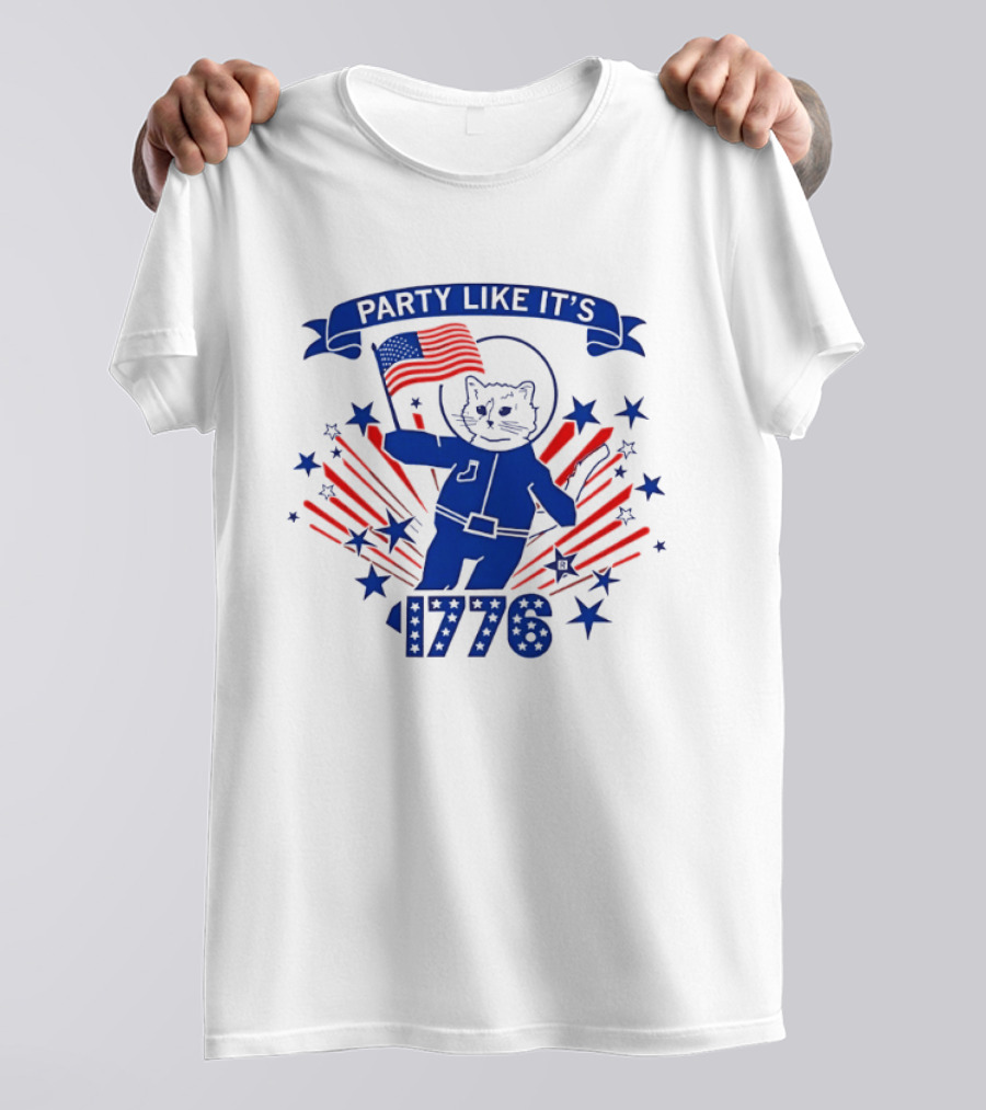 Party Like It's 1776 Cat Astronaut With Flag And Stars T-Shirt