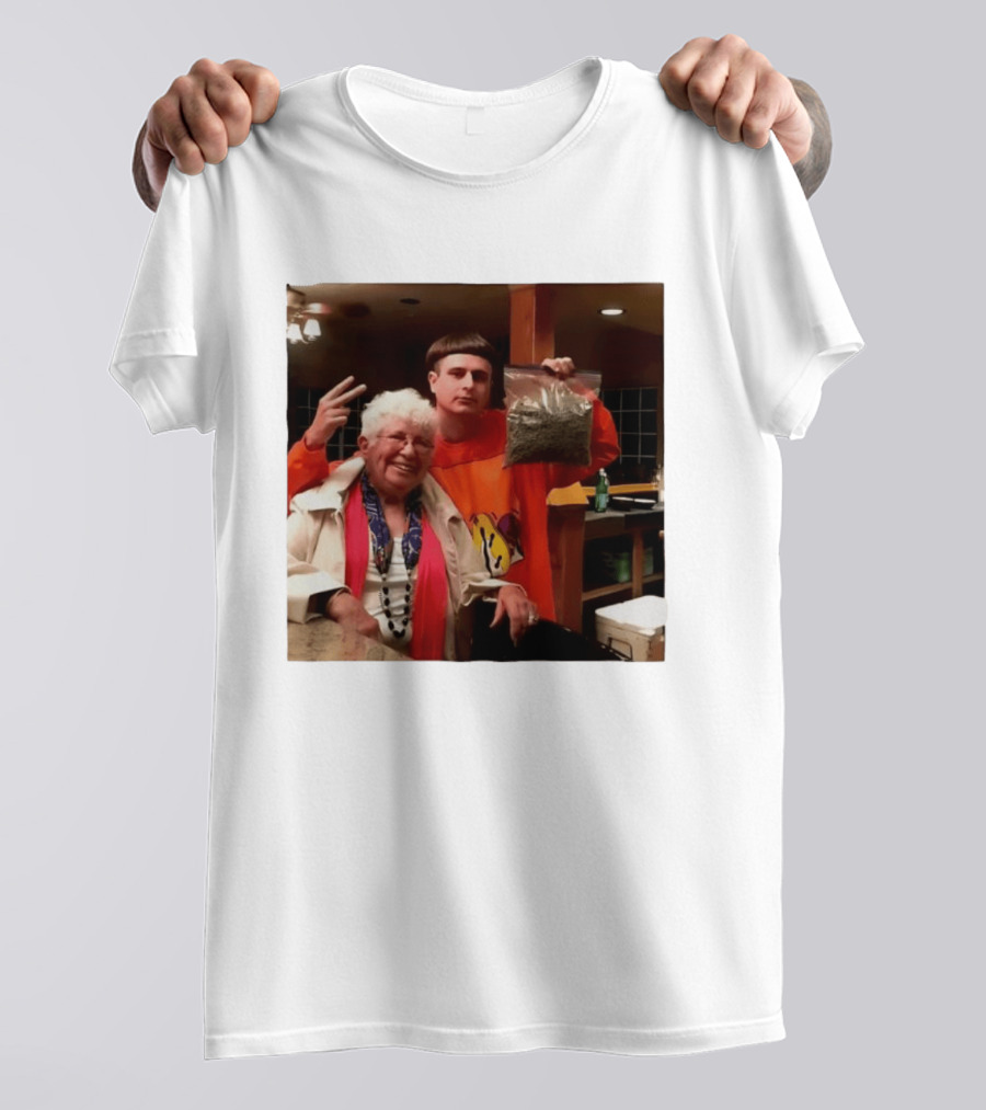 Oliver Tree Peace Sign Grandma Holding Bag T-Shirt