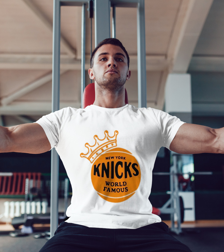New York Knicks NBA Basketball World Famous Crown T-Shirt