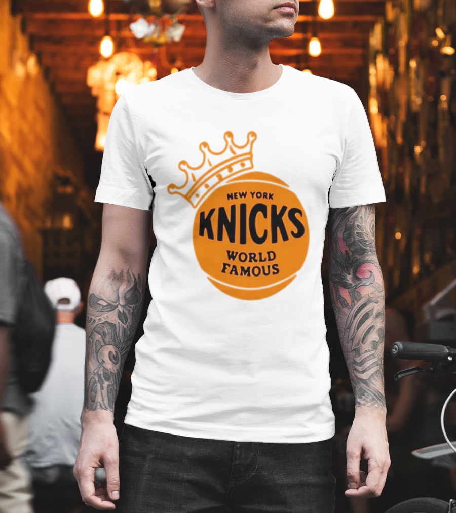 New York Knicks NBA Basketball World Famous Crown T-Shirt