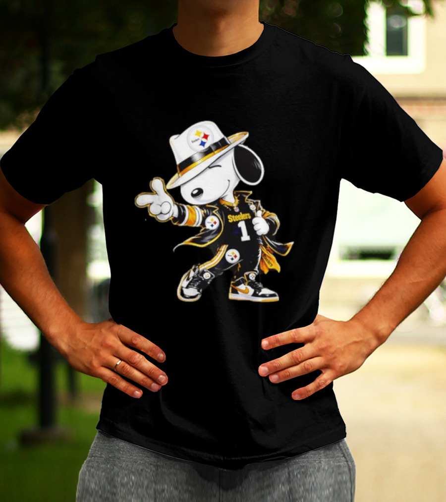 Snoopy Steelers 1 Pittsburgh Steelers Football Peanuts T-Shirt