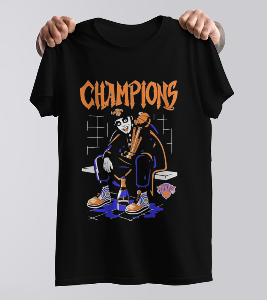 New York Knicks Evil Clown Winning Trophy And Champagne T-Shirt