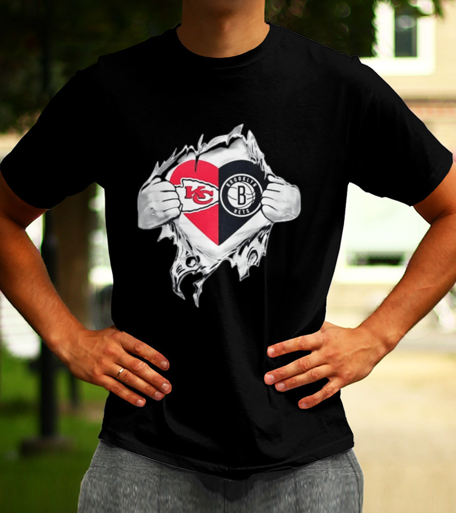 Kansas City Chiefs Brooklyn Nets Torn Heart Fan T-Shirt