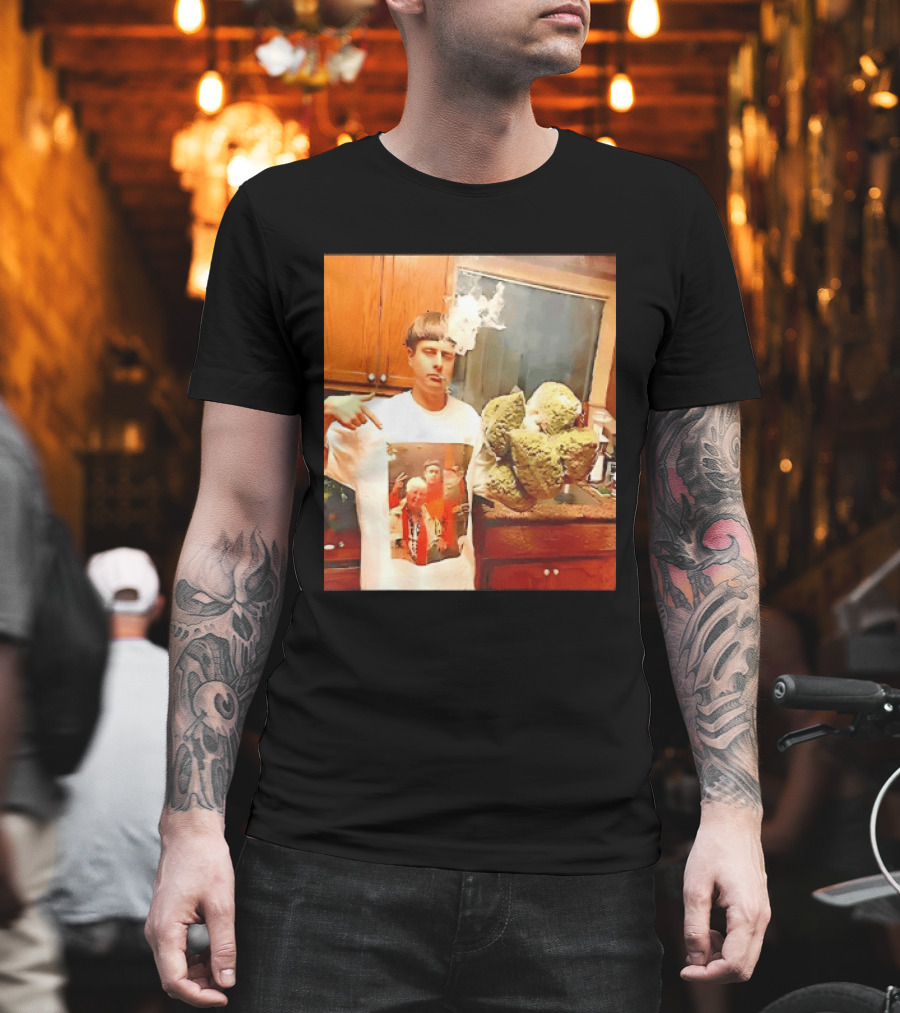 Oliver Tree Cannabis Oversized Buds And With Smoking Image T-Shirt