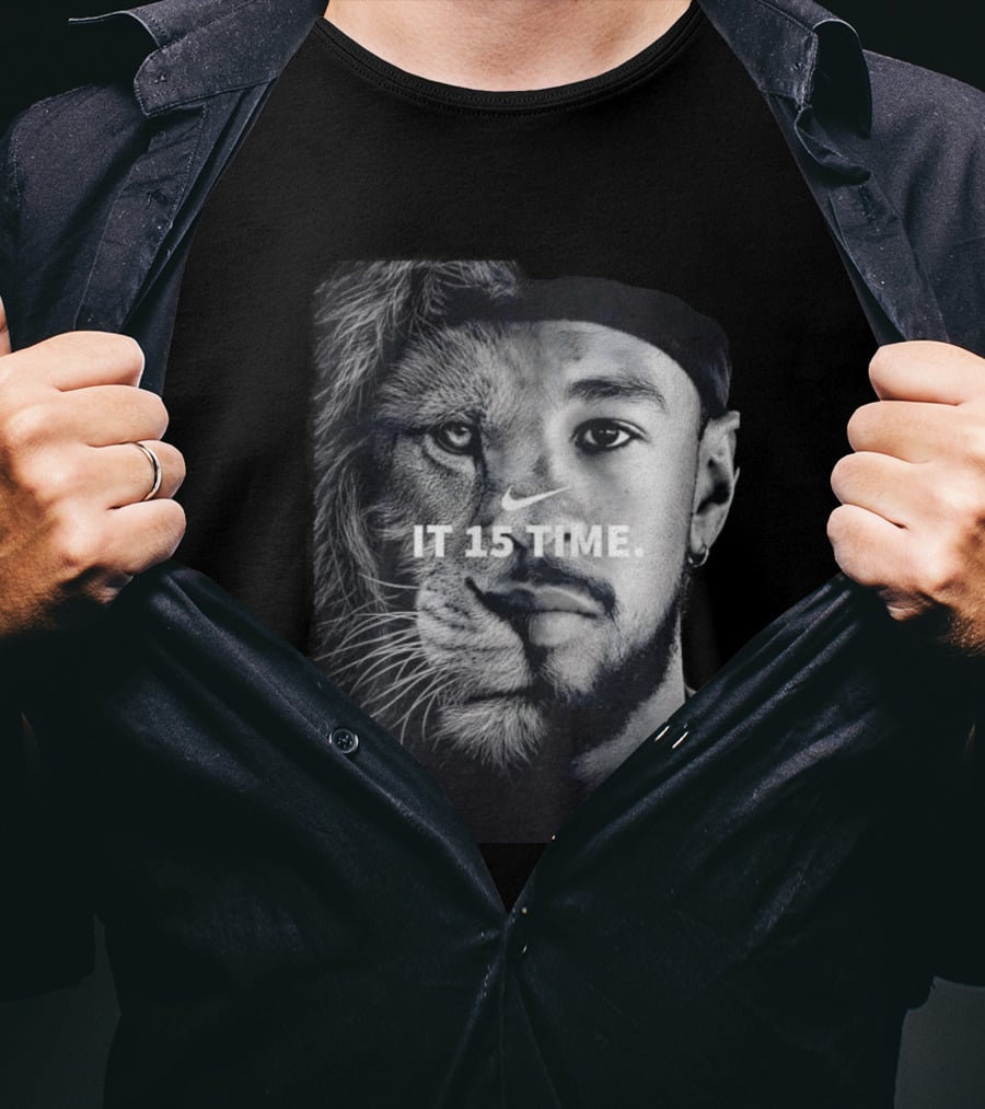 Nike It 15 Time Lion Athlete T-Shirt