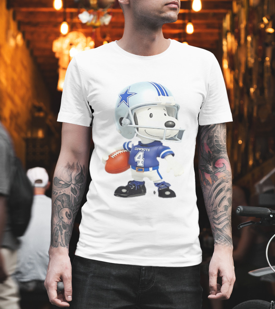 Peanuts Snoopy Cowboys Football Player 4 Helmet Dallas Fan Gear T-Shirt