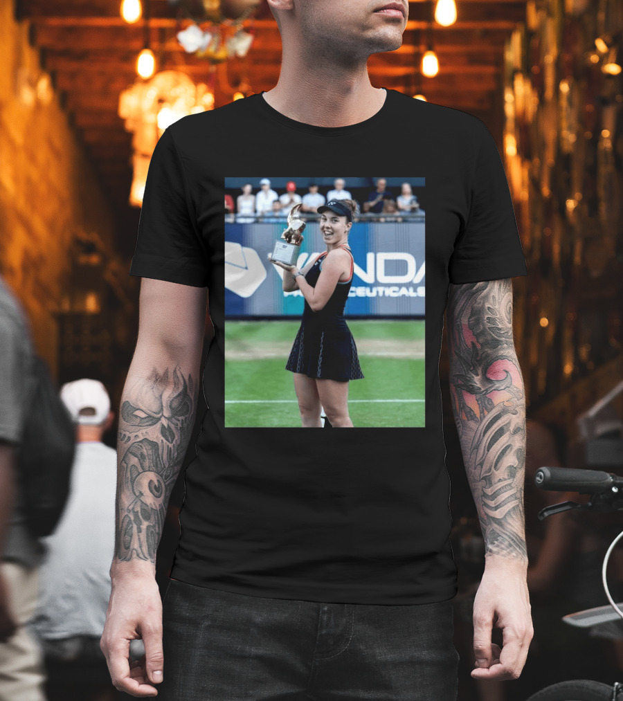 Linda Wins Tennis Title Holding Trophy On Grass Court T-Shirt
